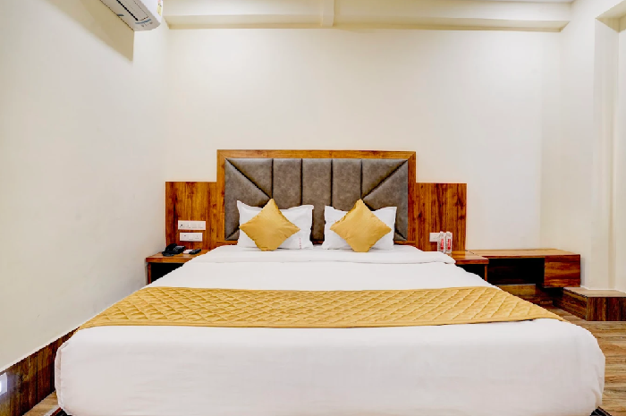 1 x Double Bed 